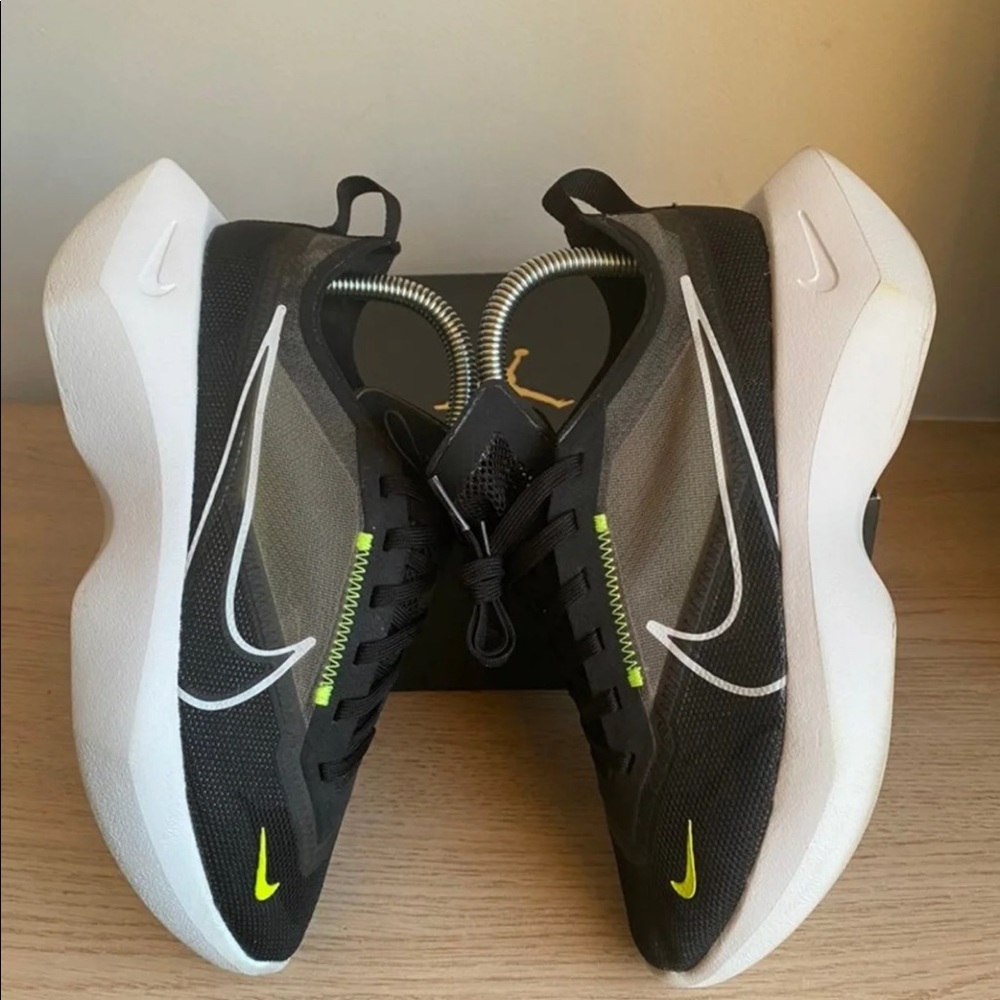 Nike Vista Lite- Sz 7 - Picture 7 of 8